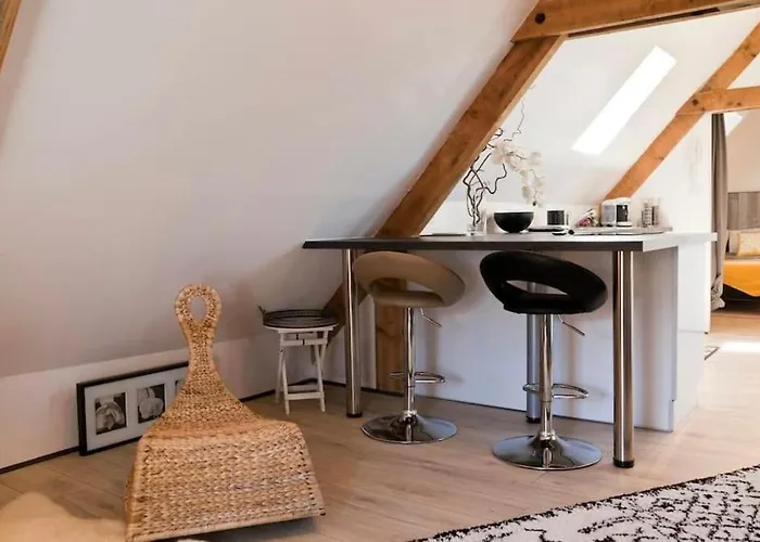 Adorable Petit Loft Clim Wifi Au Pied De La Cité Appartamento